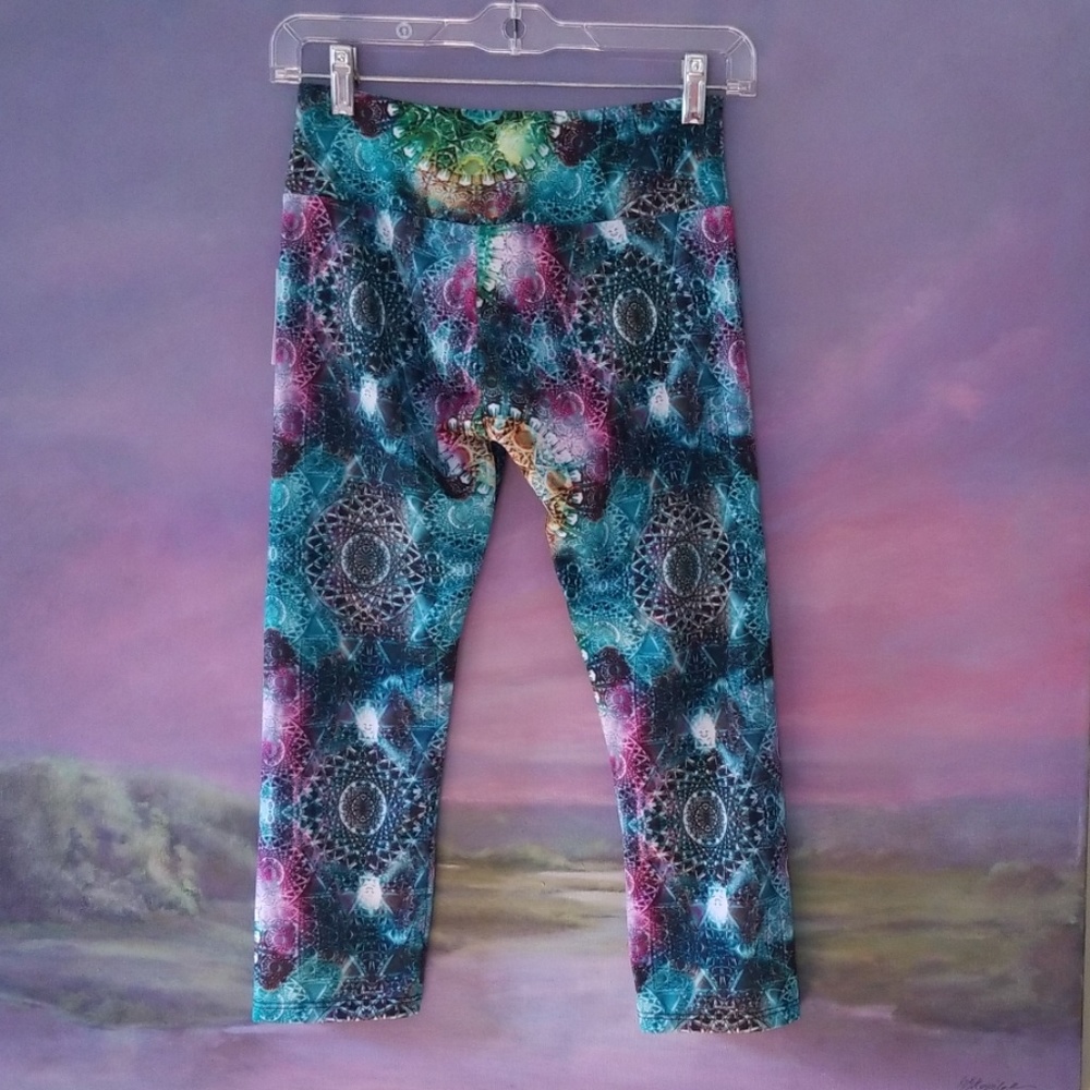 CLEARANCE FLEX Crystal Galaxy Yoga Capris - S - Picture 5 of 7